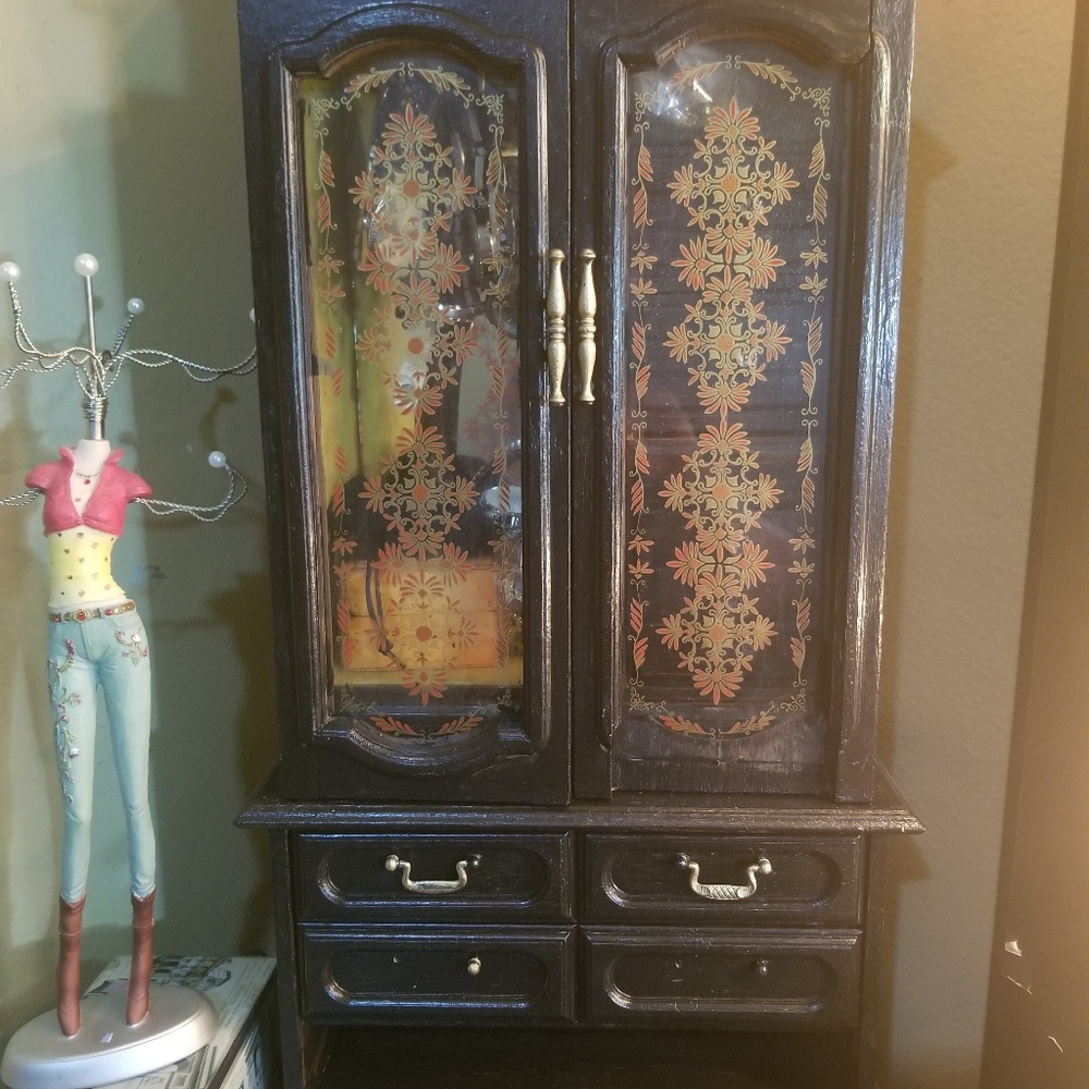 Jewelery box